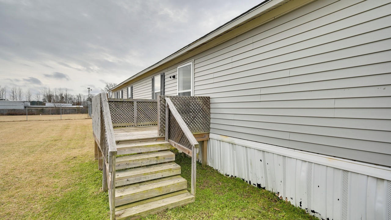 Photo of Outdoor in Crisp