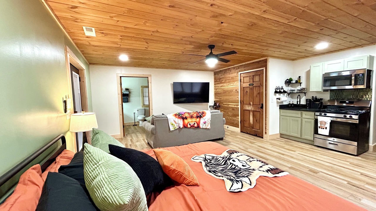 Photo of Bedroom in Crossville