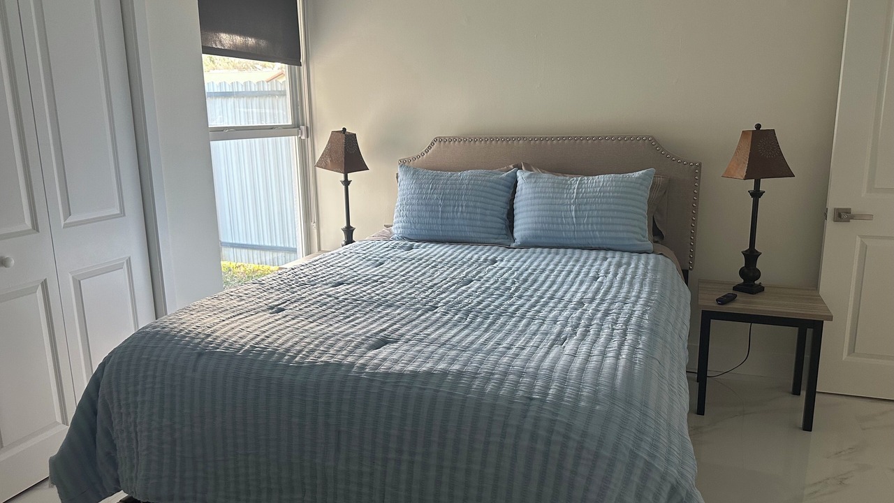 Photo of Bedroom in Ludlam