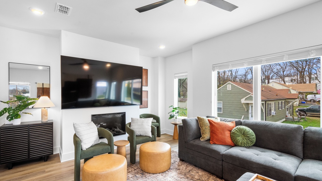 Photo of Livingroom in Inglewood