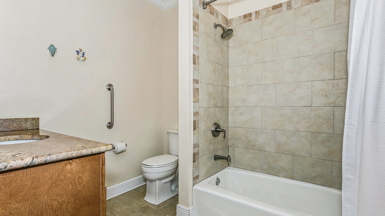 Photo of Bathroom in White Sands