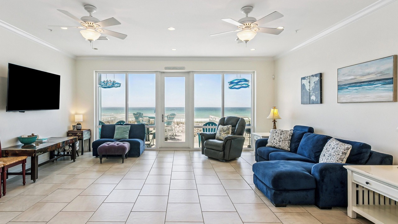 Photo of Livingroom in White Sands