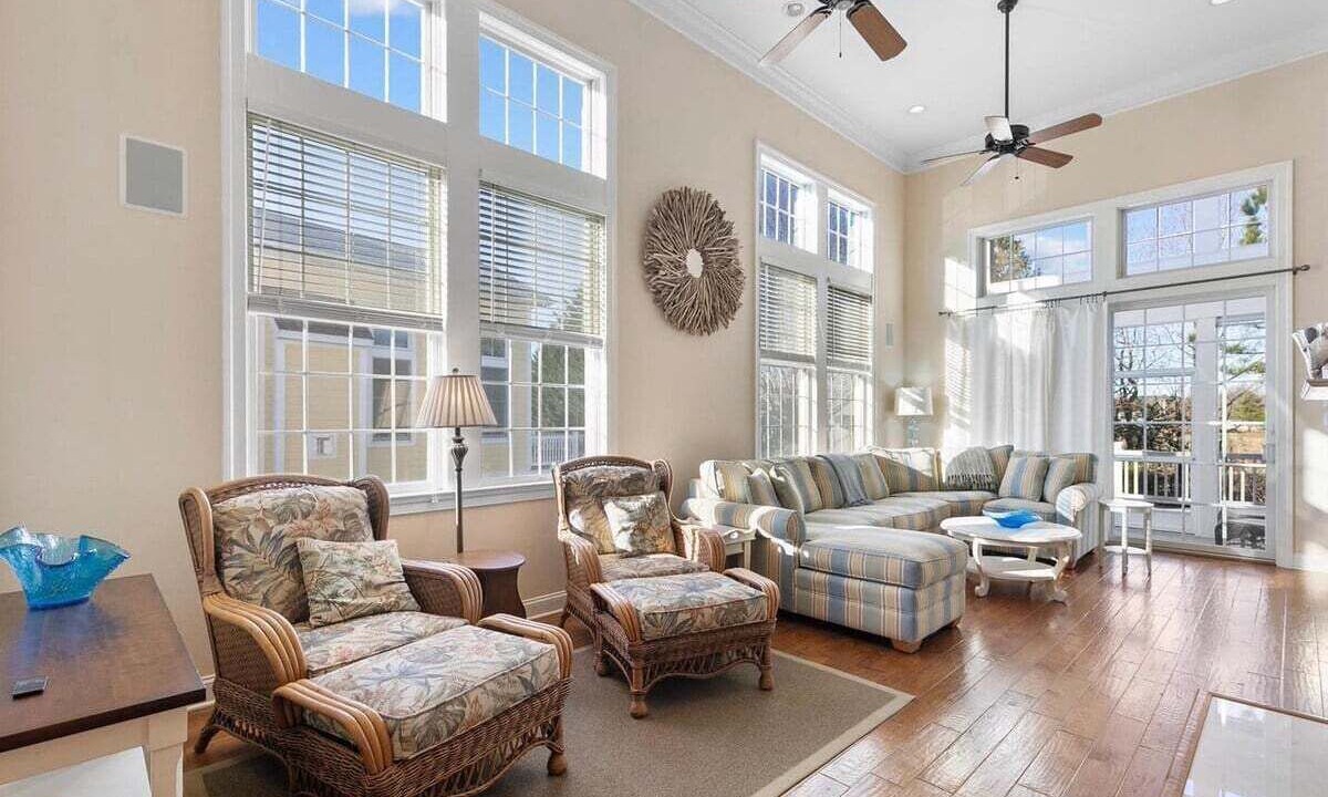 Photo of Livingroom in The Commons