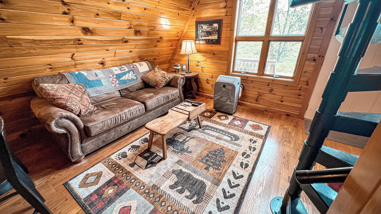 Photo of Livingroom in Lansing