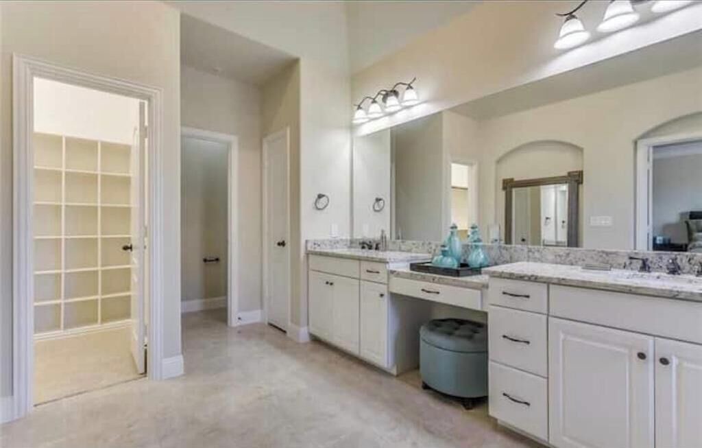 Photo of Bathroom in Lewisville