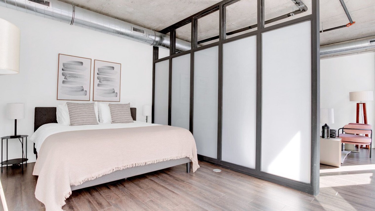 Photo of Bedroom in Navy Yard