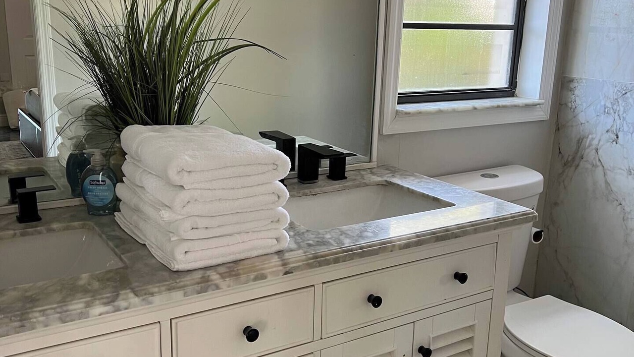 Photo of Bathroom in Temple Crest