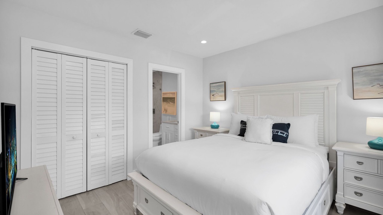 Photo of Bedroom in Poinsettia Heights