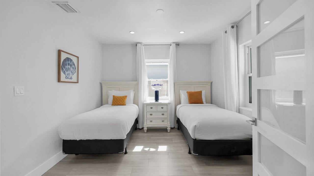 Photo of Bedroom in Poinsettia Heights