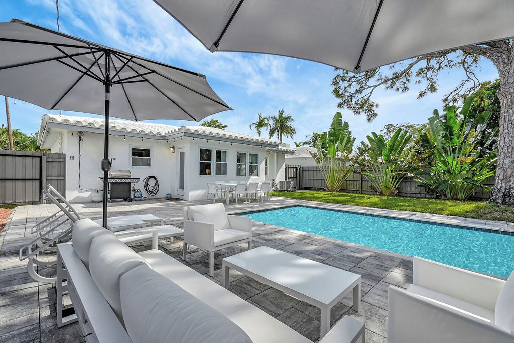 Photo of Outdoor in Poinsettia Heights