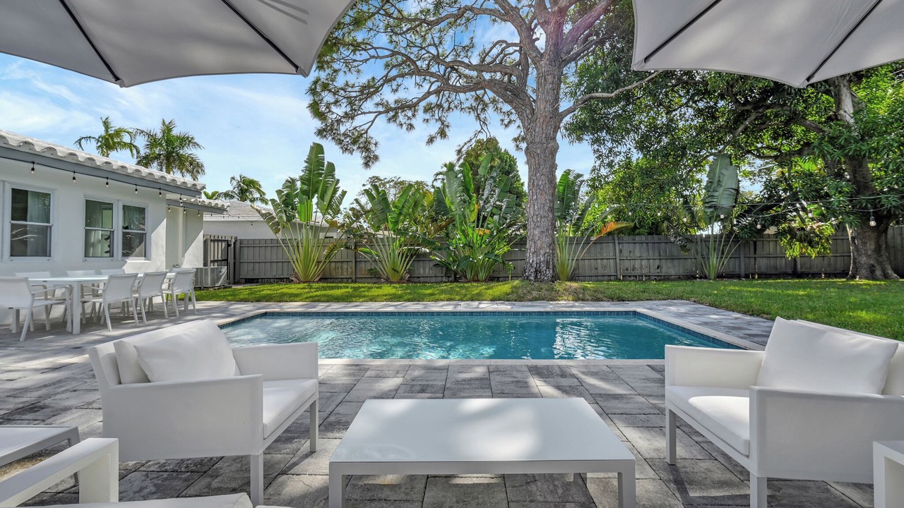 Photo of Outdoor in Poinsettia Heights