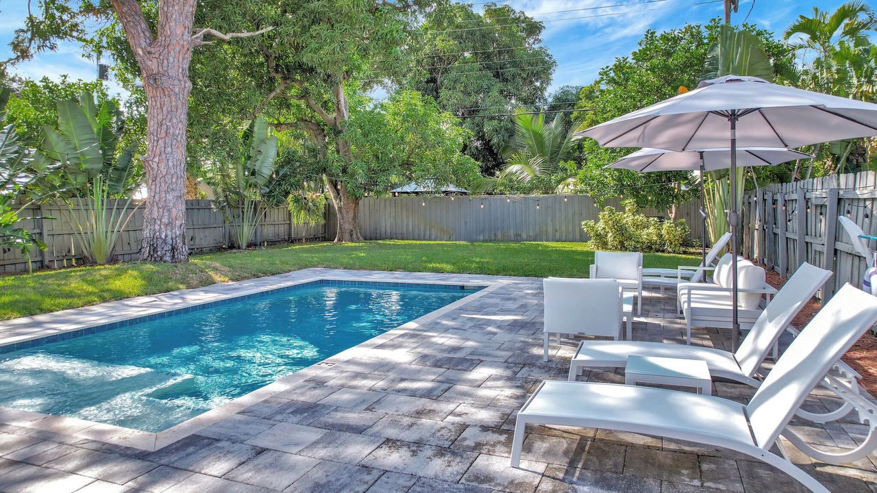 Photo of Outdoor in Poinsettia Heights