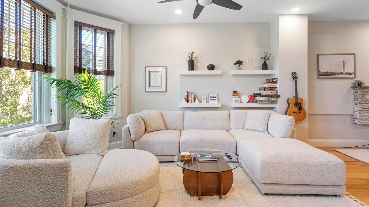 Photo of Livingroom in Bloomingdale