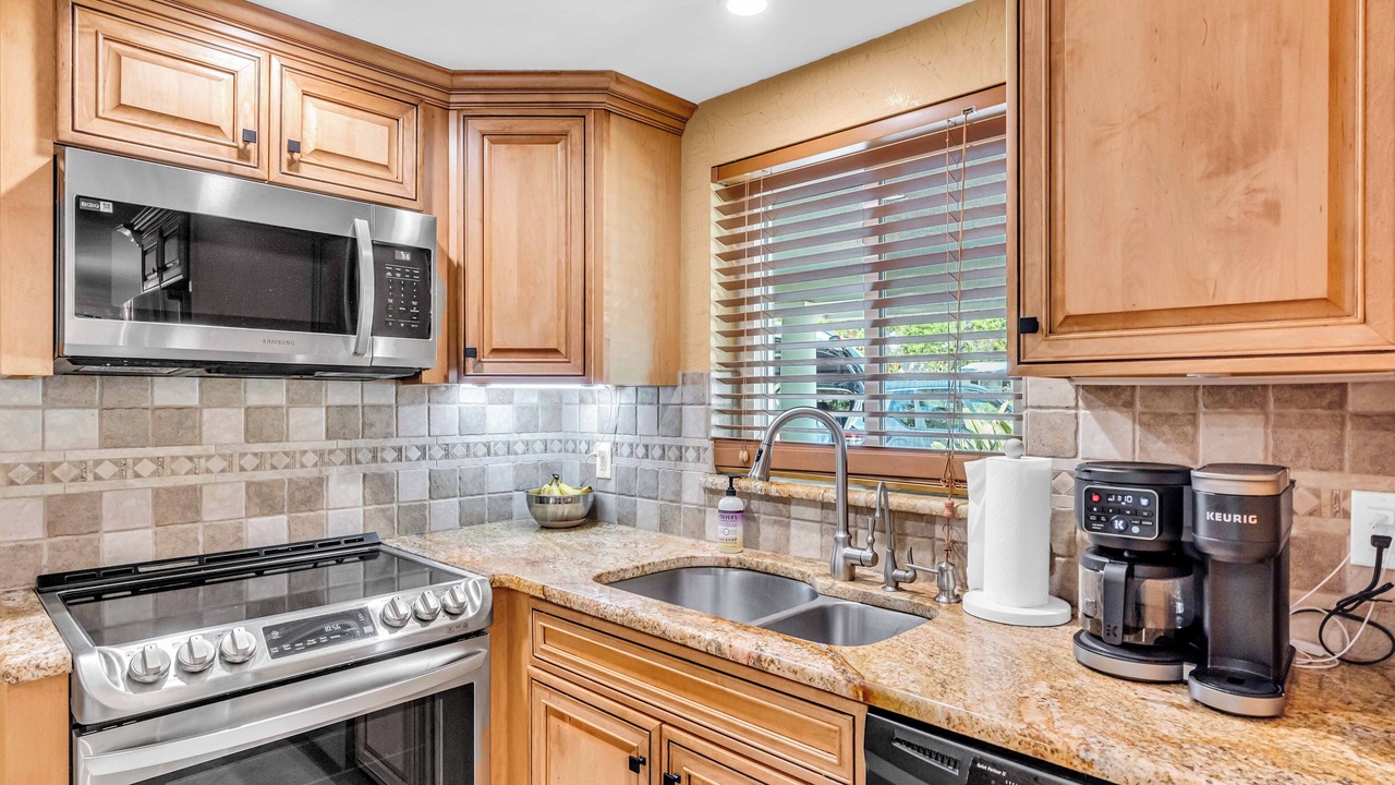 Photo of Kitchen in Gulf Gate Estates