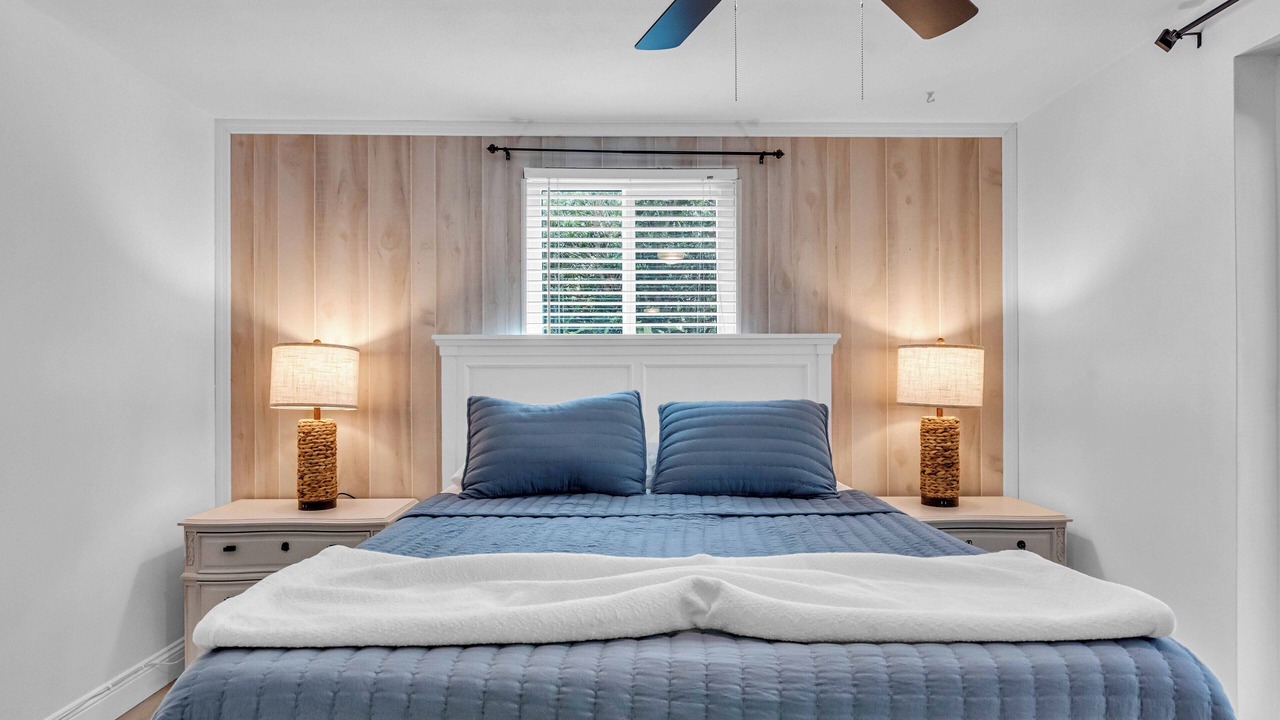 Photo of Bedroom in Gulf Gate Estates