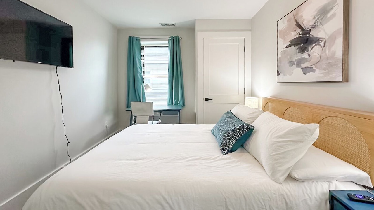 Photo of Bedroom in Neponset - Port Norfolk