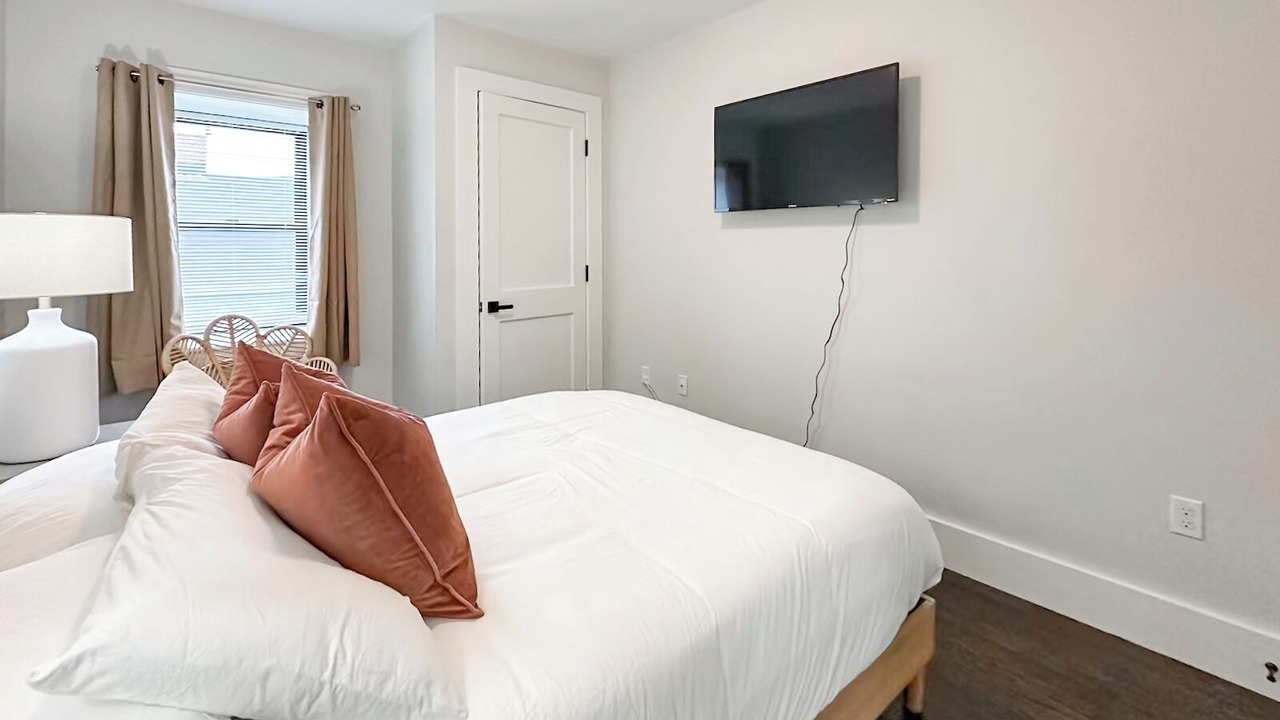 Photo of Bedroom in Neponset - Port Norfolk