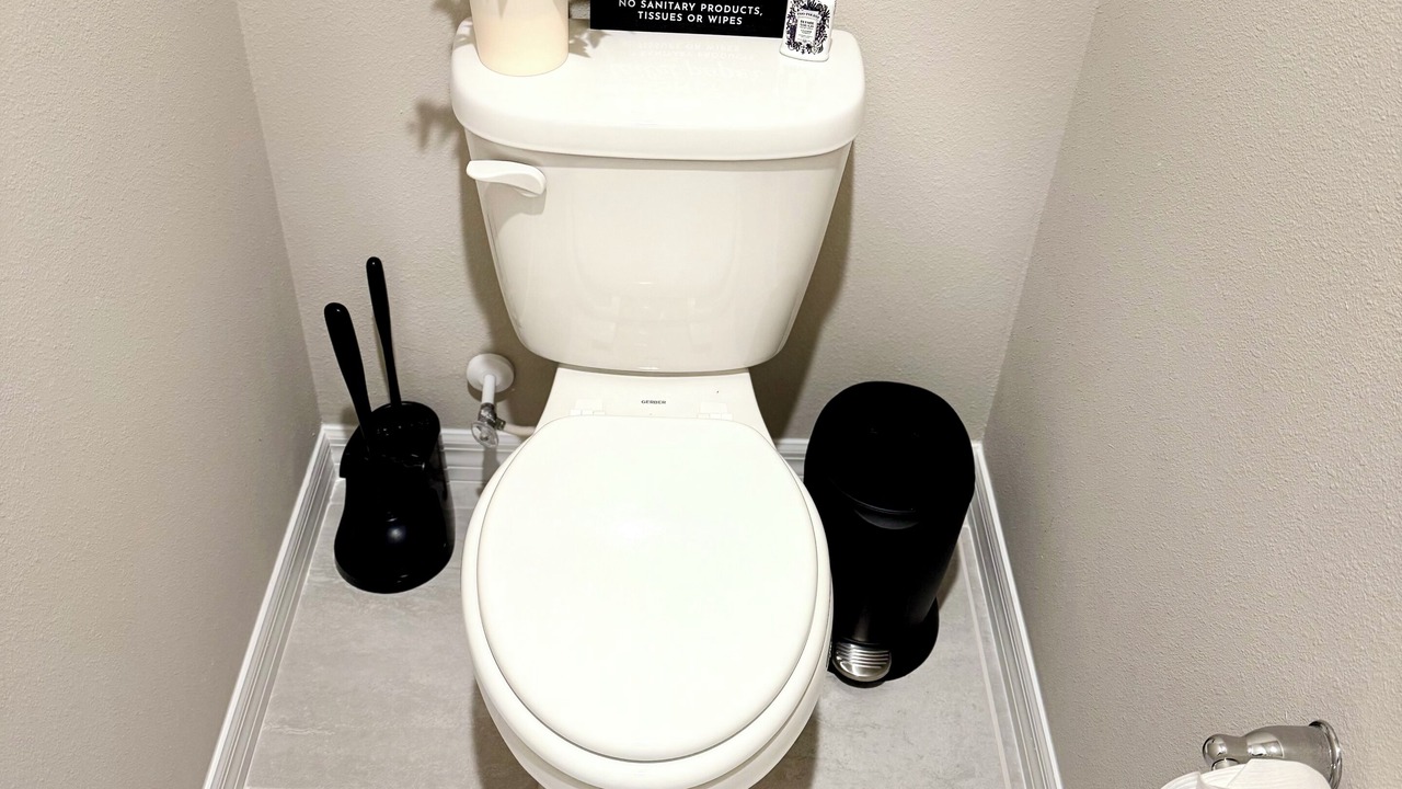 Photo of Bathroom in Auburndale