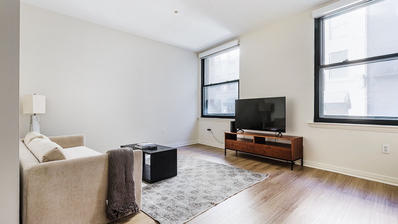 Photo of Livingroom in Downtown Boston