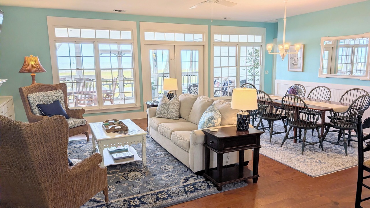 Photo of Livingroom in Melrose on the Beach