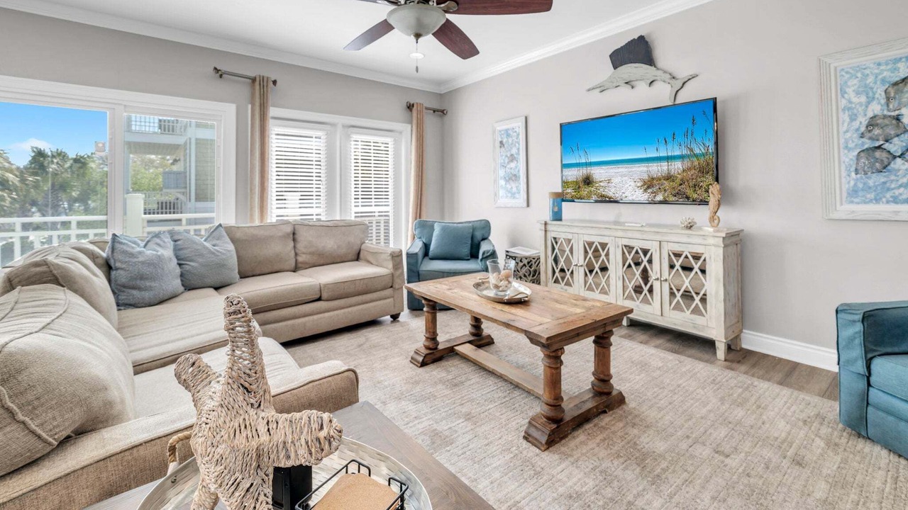 Photo of Livingroom in Avalon Beach Estates