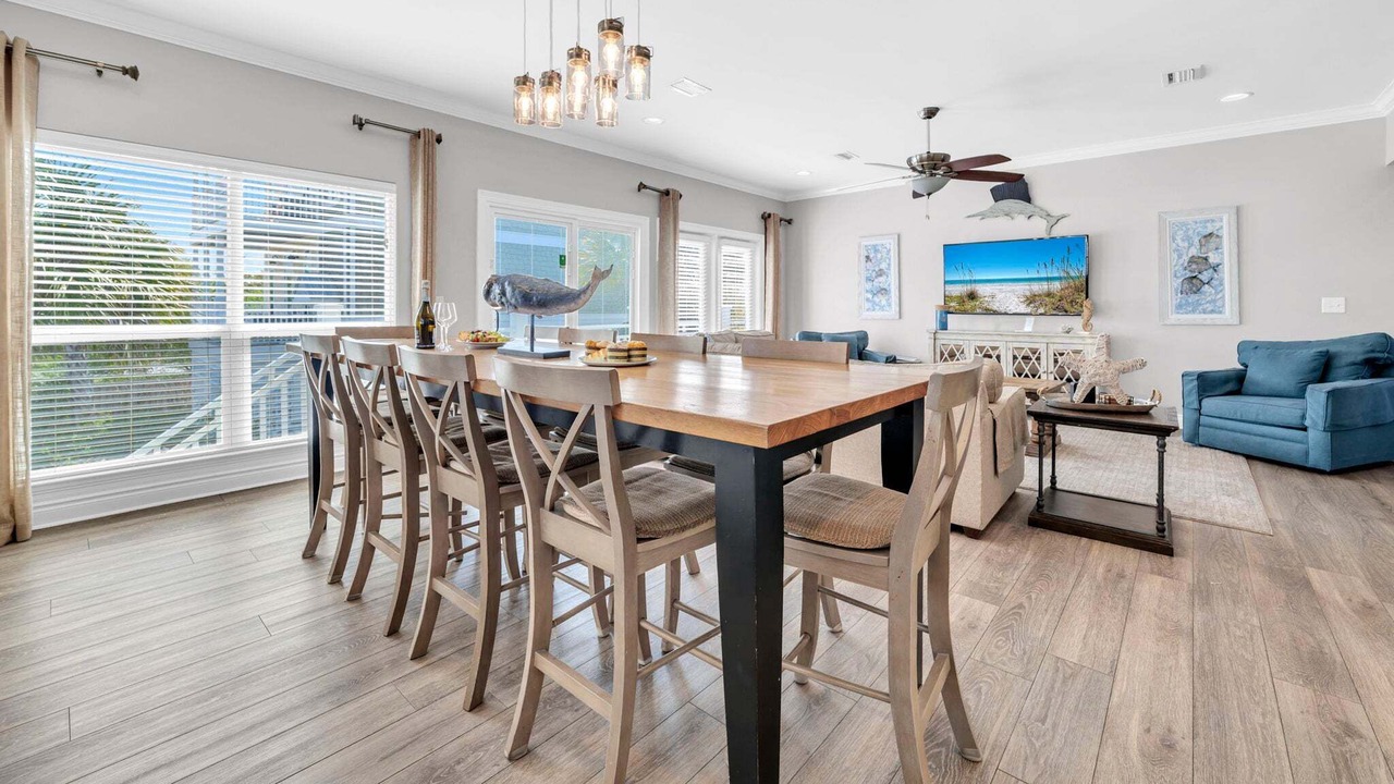 Photo of Others in Avalon Beach Estates