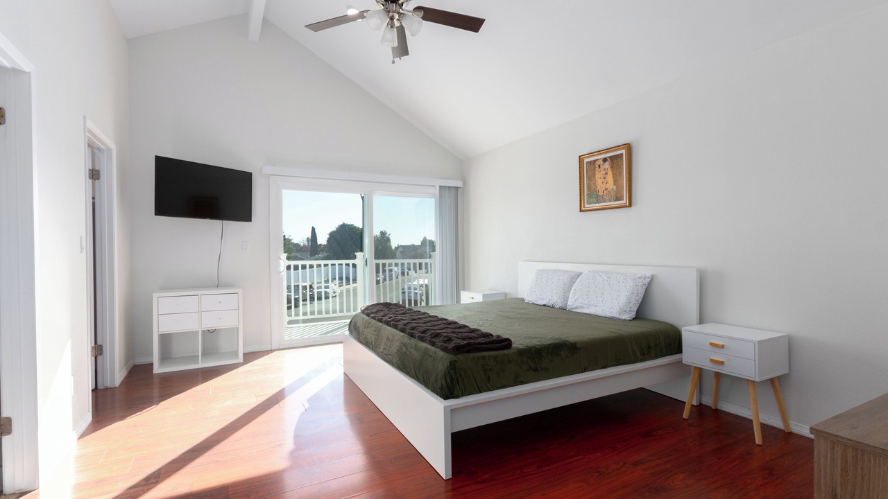 Photo of Bedroom in Mira Mesa