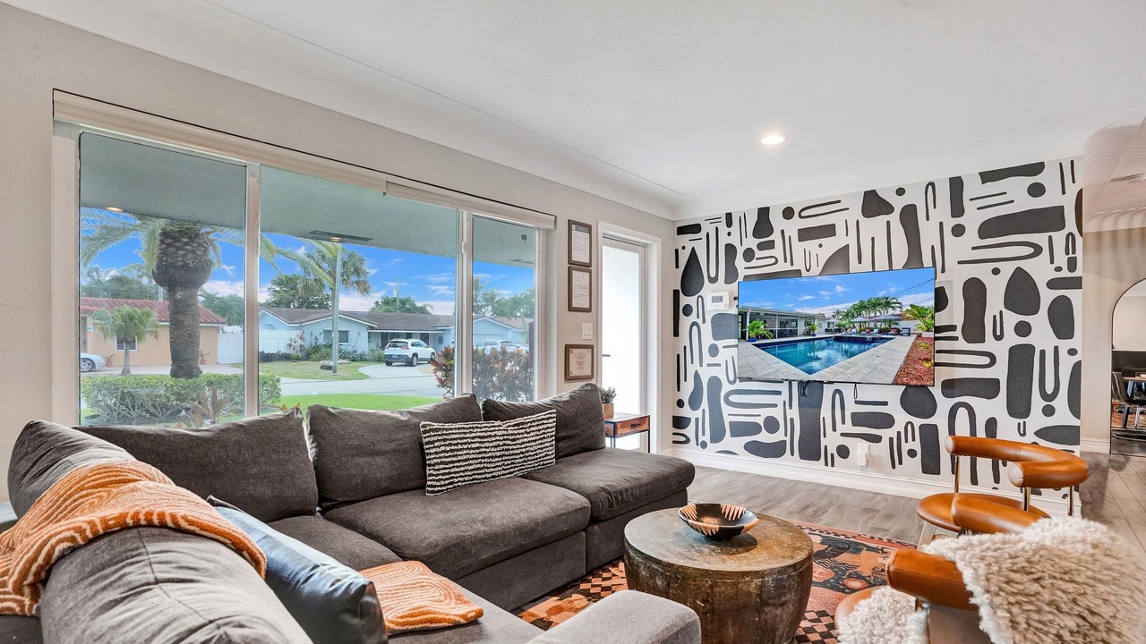 Photo of Livingroom in Coral Ridge Isles
