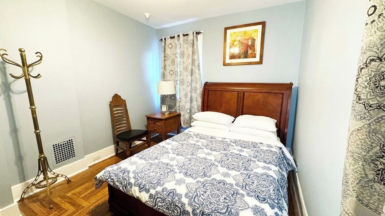 Photo of Bedroom in Point Breeze North