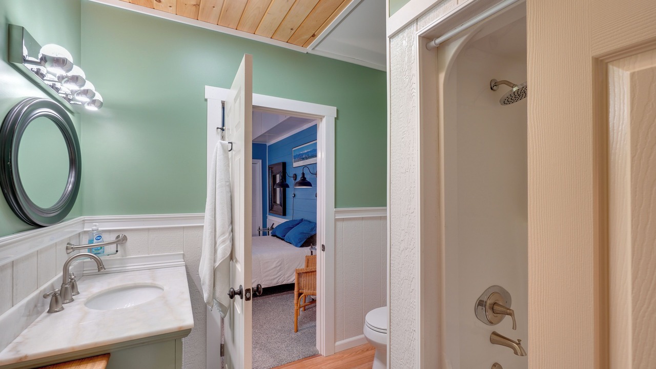 Photo of Bathroom in Bakerton