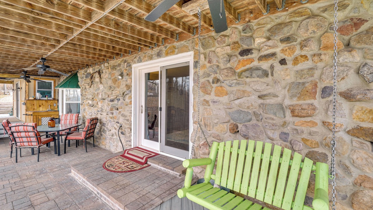 Photo of Outdoor in Bakerton