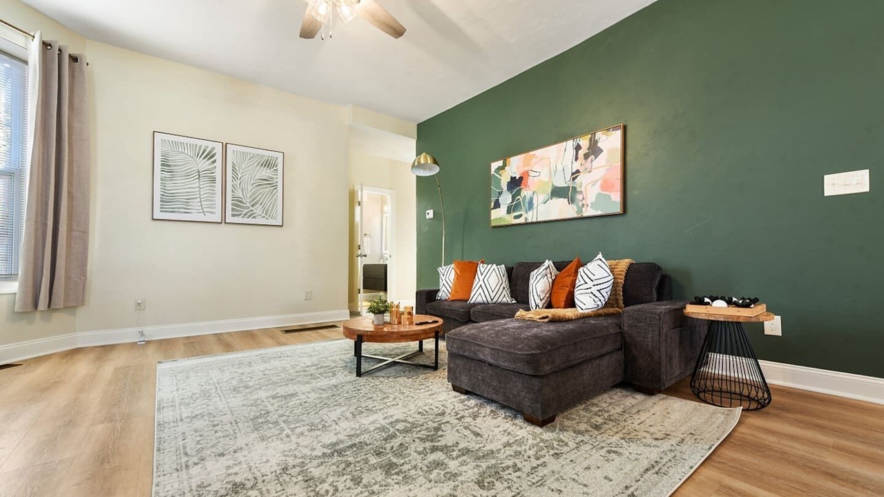 Photo of Livingroom in Point Breeze North