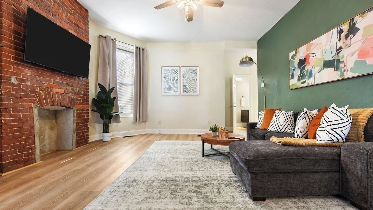 Photo of Livingroom in Point Breeze North