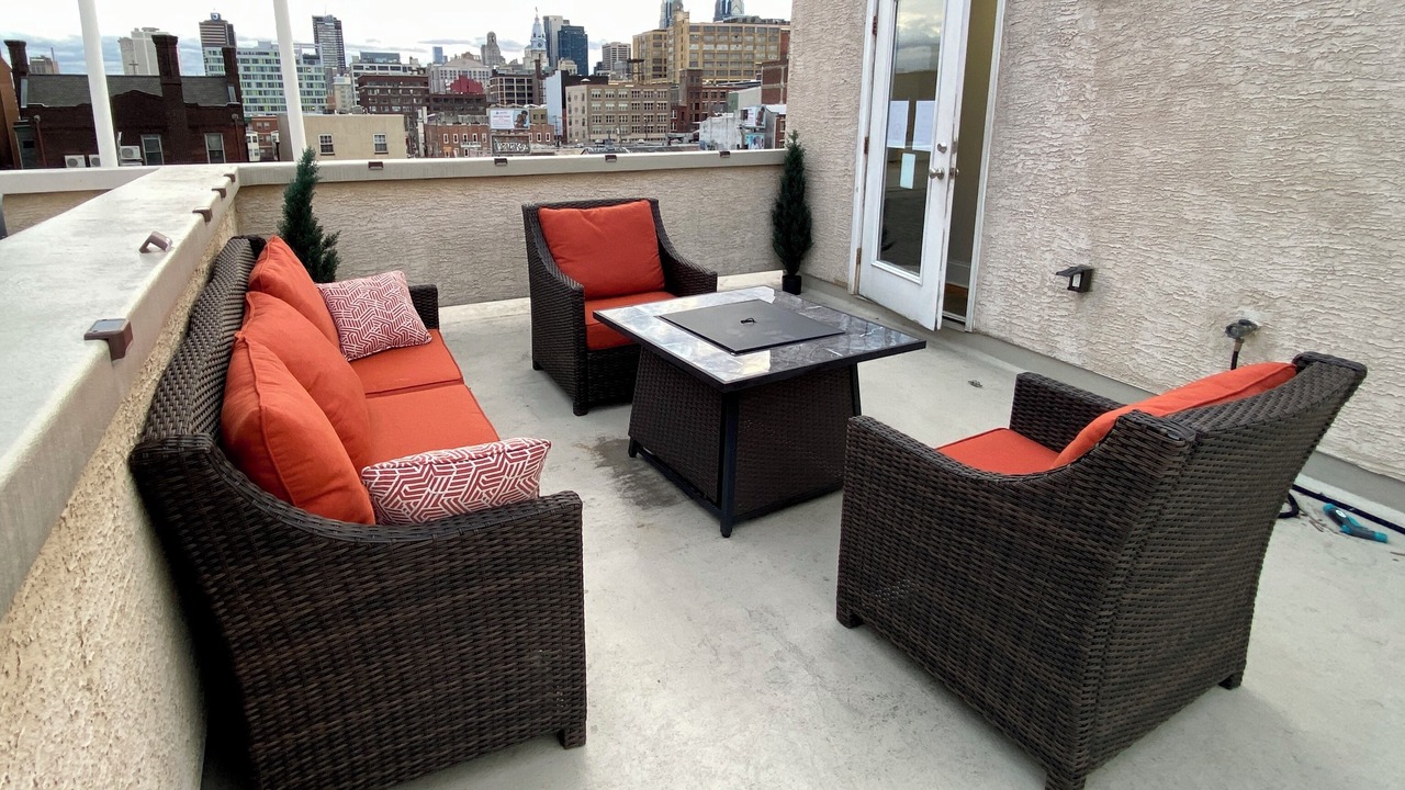 Photo of Outdoor in West Poplar