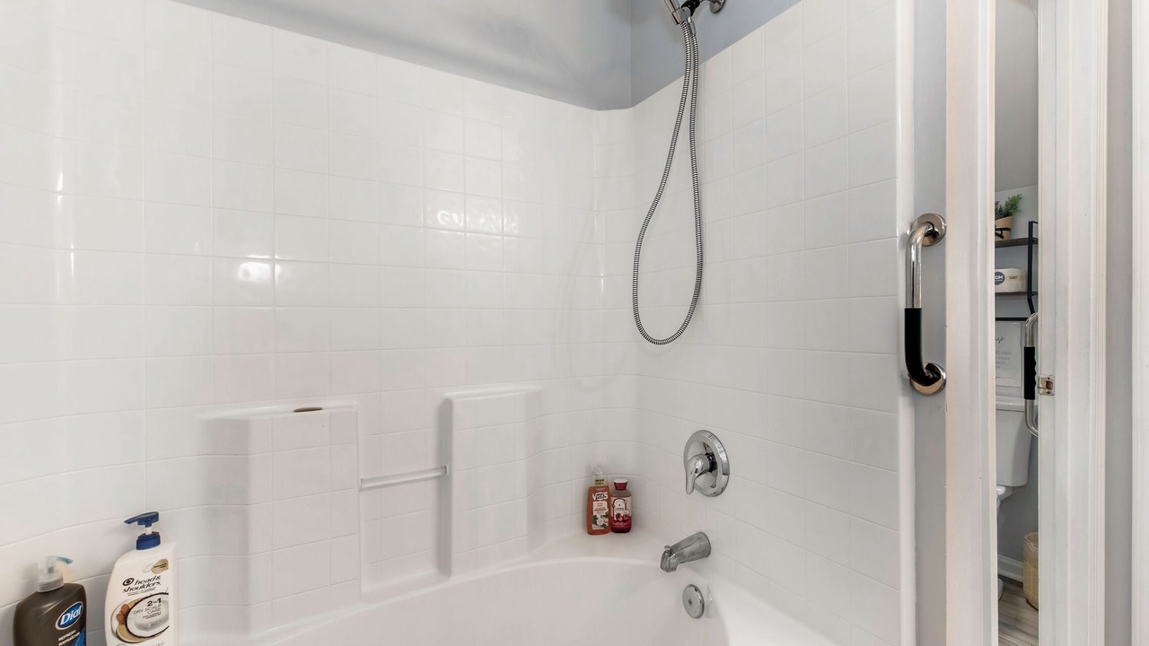 Photo of Bathroom in Biddleville