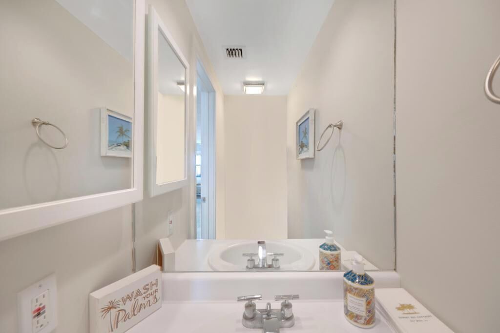 Photo of Bathroom in Bahama Village
