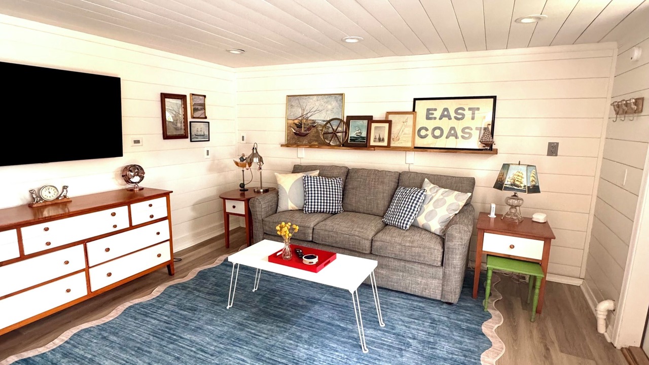 Photo of Livingroom in Frankford