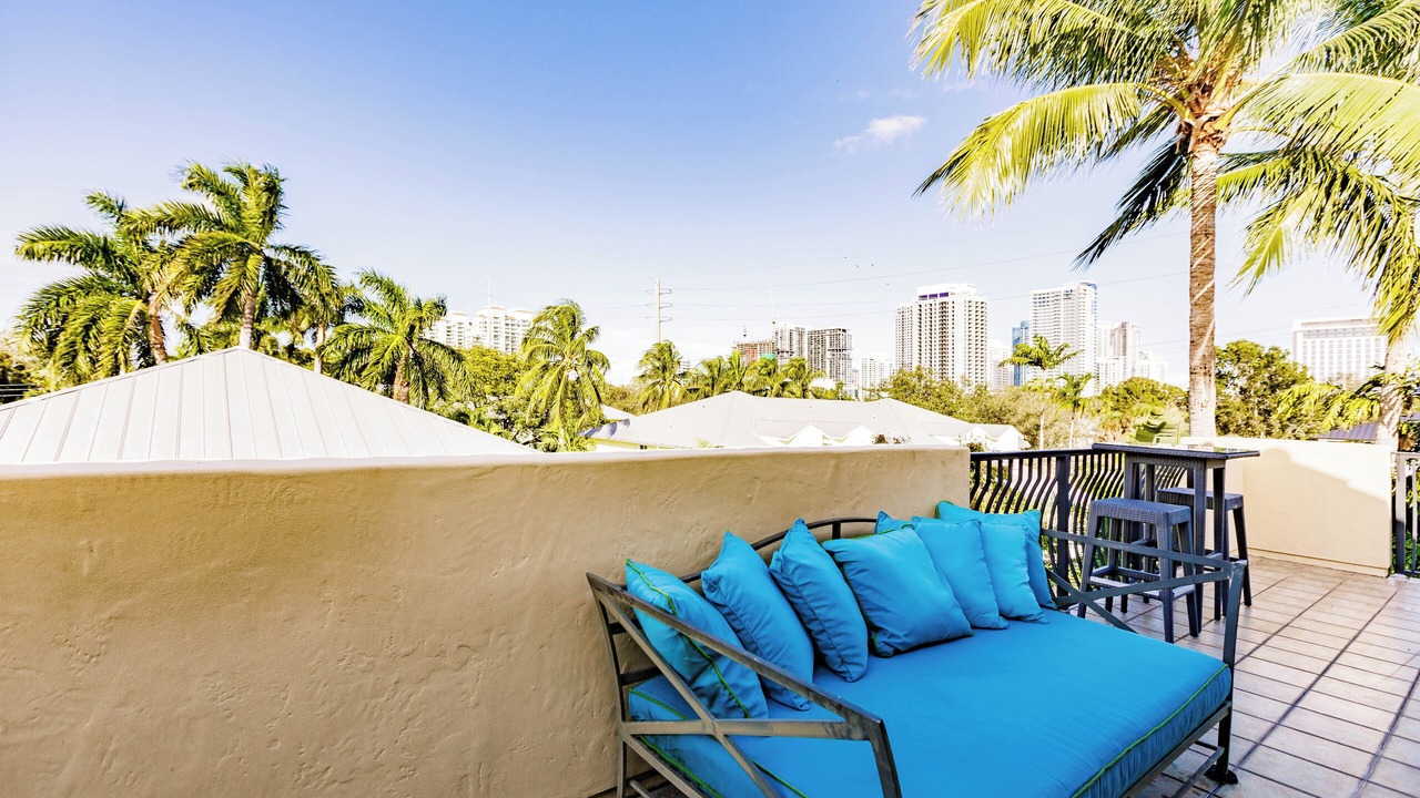 Photo of Patio Balcony in Tarpon River