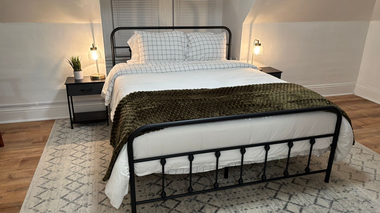 Photo of Bedroom in Pittsburgh