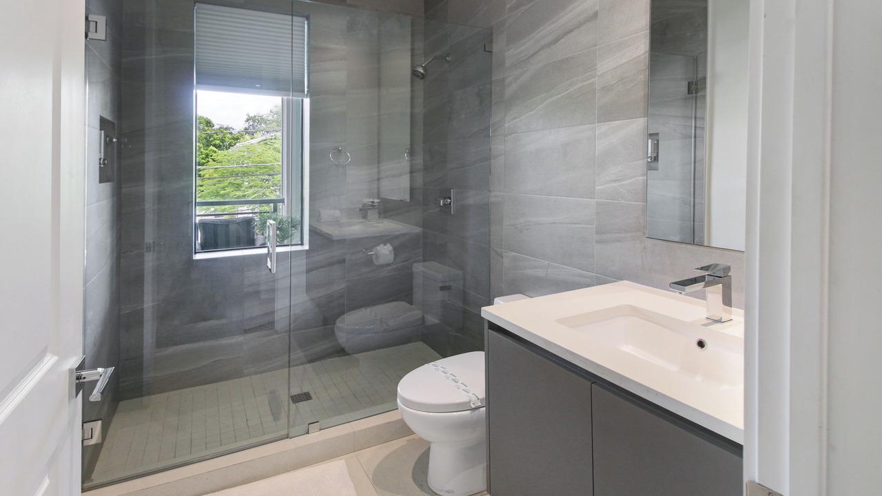 Photo of Bathroom in Riverside Park