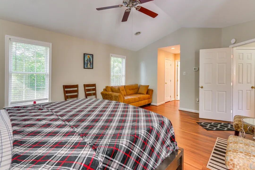 Photo of Bedroom in Point of Rocks