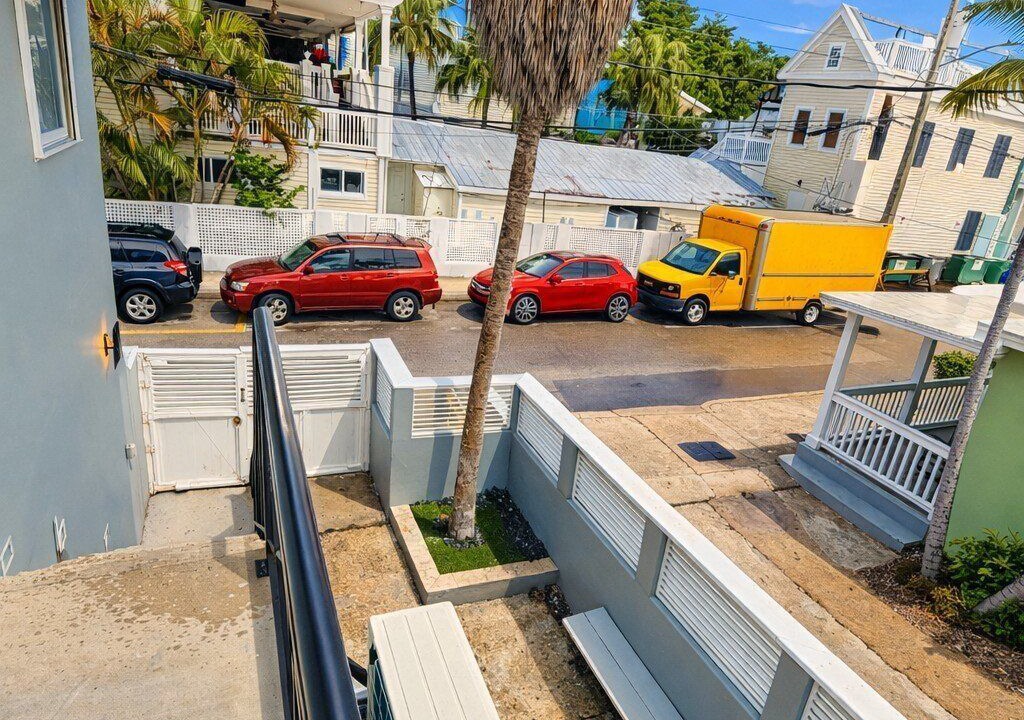 Photo of Outdoor in Uptown - Upper Duval