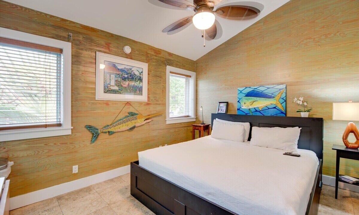 Photo of Bedroom in Uptown - Upper Duval
