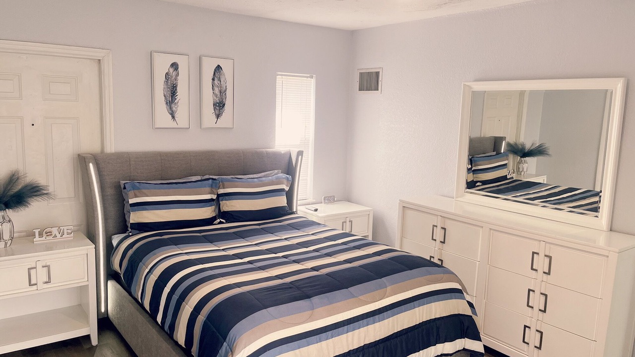 Photo of Bedroom in Davie