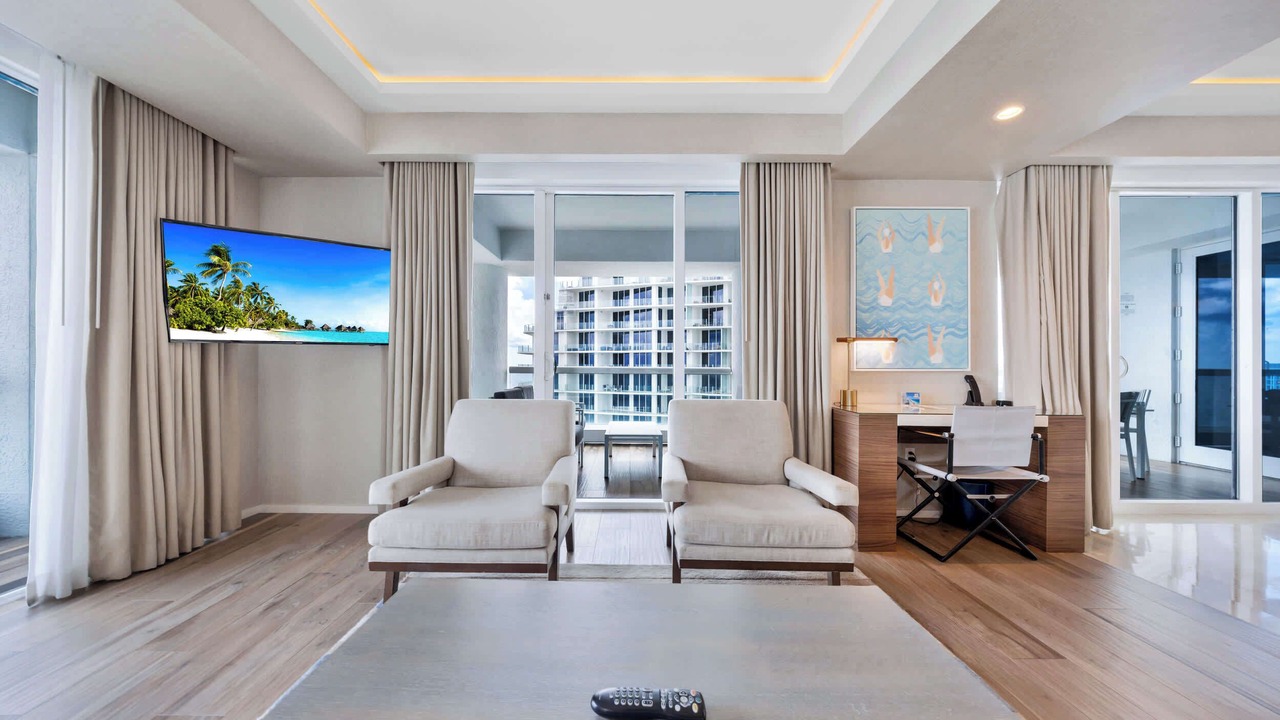 Photo of Livingroom in Central Beach