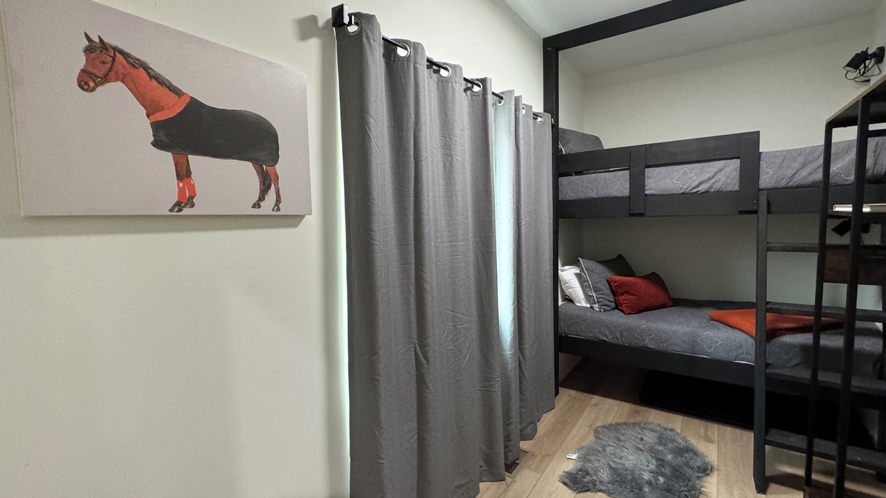 Photo of Bedroom in Friendsville