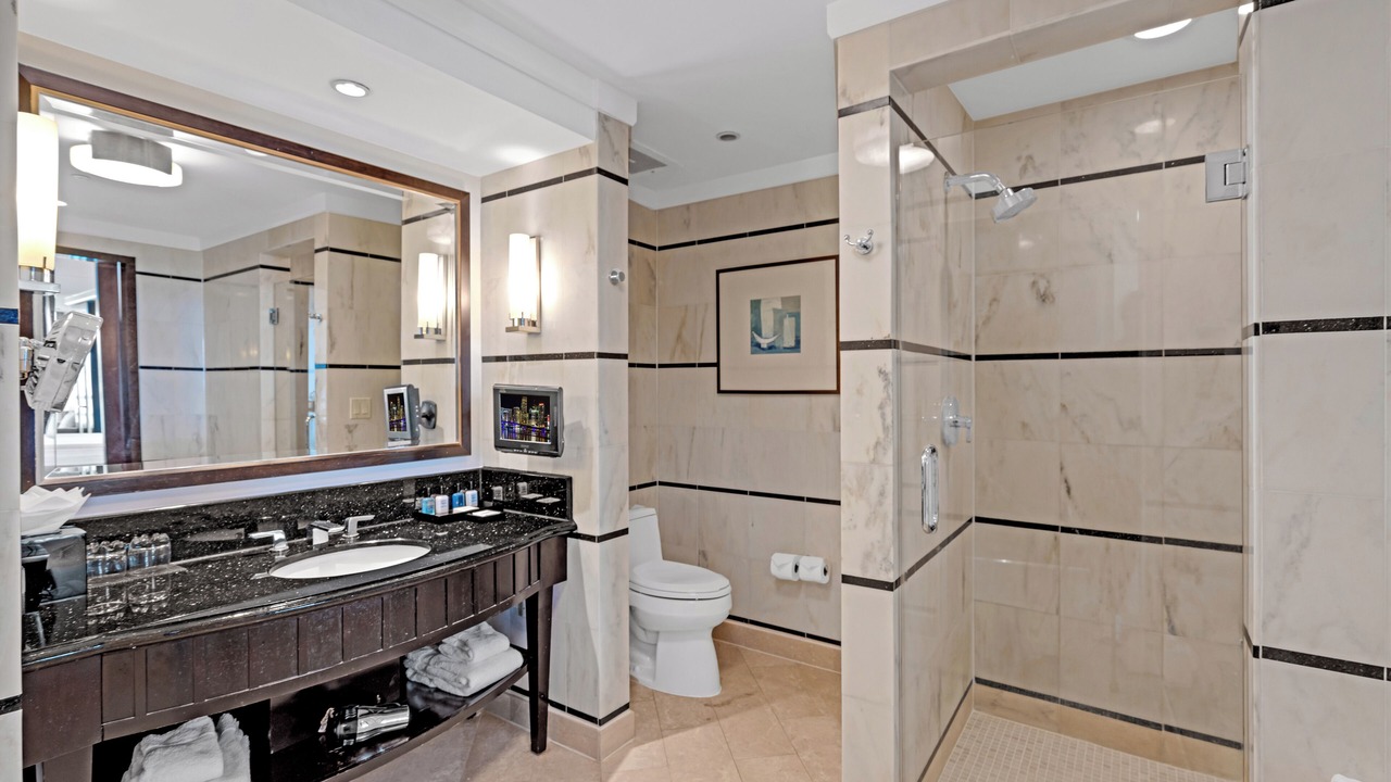 Photo of Bathroom in Mid Beach