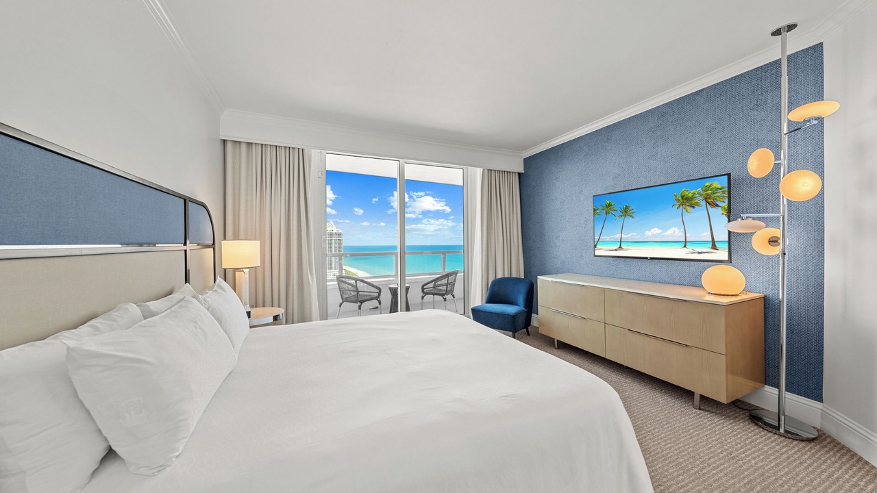 Photo of Bedroom in Mid Beach