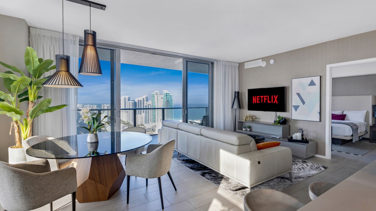 Photo of Livingroom in Hollywood South Central Beach