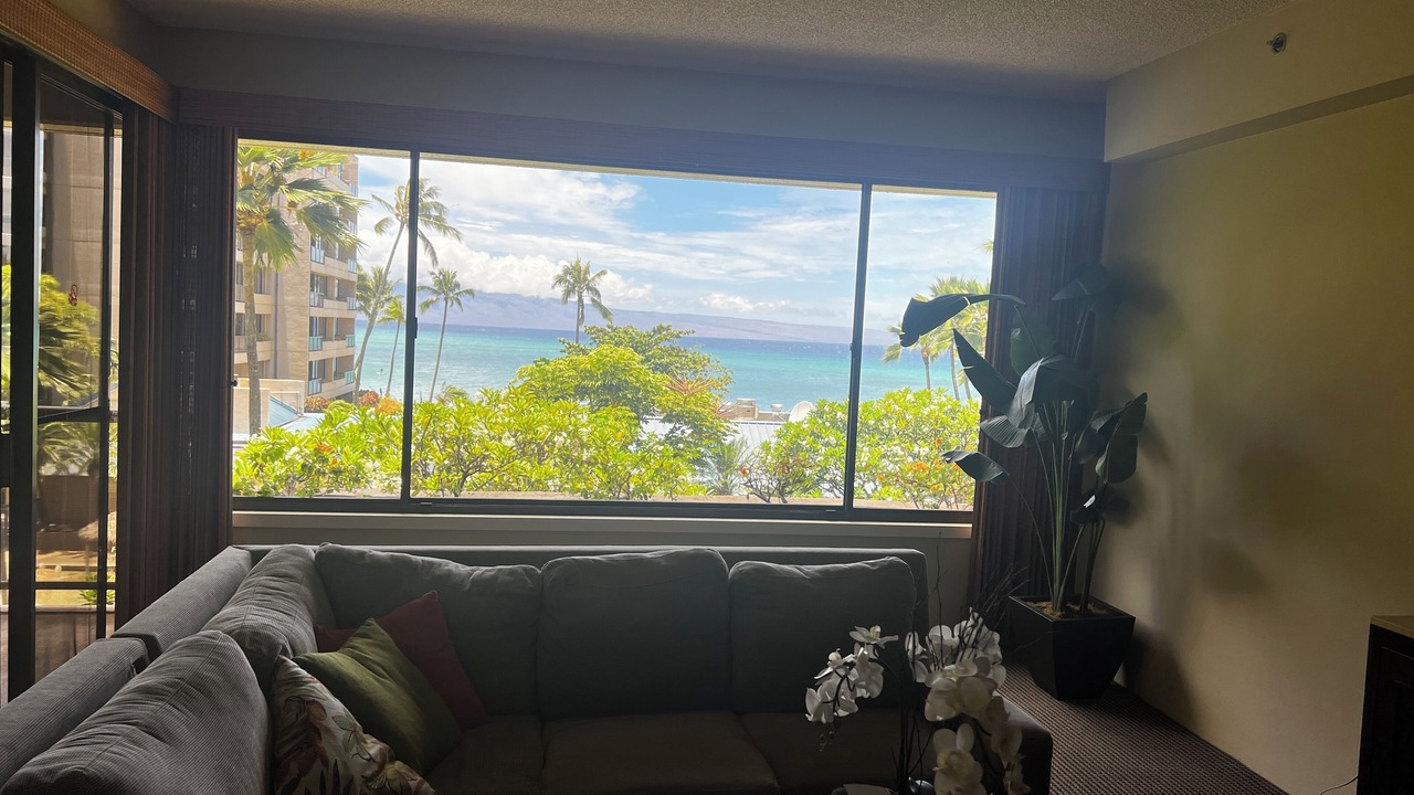 Photo of Livingroom in Kahana